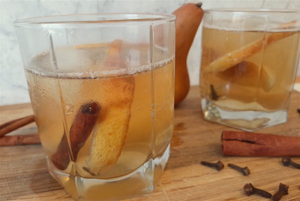 10 Easy Big-Batch Thanksgiving Cocktails - Sugar And Spice